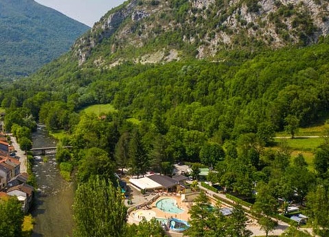 Camping des Grottes, 4* - 44