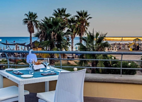 Vacances en Ligurie avec dîner inclus dans un hôtel de rêve - 4* - 7