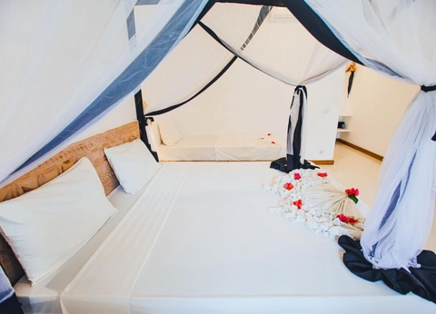 Hôtel AHG Sun Bay Mlilile Beach 4* - 5