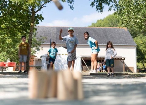 Camping Sites et Paysages - L'Etang de Brissac, 4* - 25