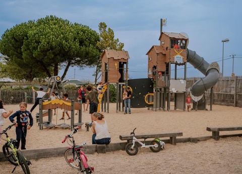 Camping La Bolée d'Air, 4* - 56