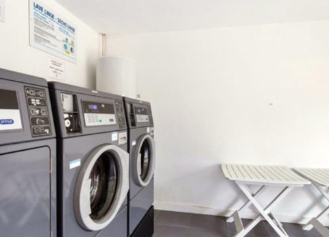 Camping - Le Grand Paris, 4* - 24