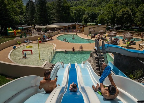 Camping des Grottes, 4* - 60