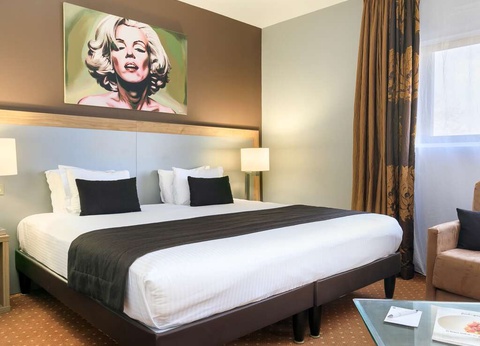 ÉVasion en famille et sensations à Europa-Park ! (à 40min du parc) - 4* - 23