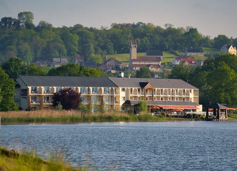 Séjour avec petit-déjeuner, et visite de cave de Champagne - 4* - 6