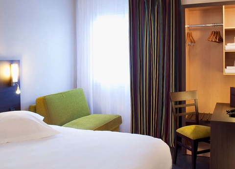 Explorez Vannes et le golf du Morbihan avec petit-déjeuner inclus - 3* - 5