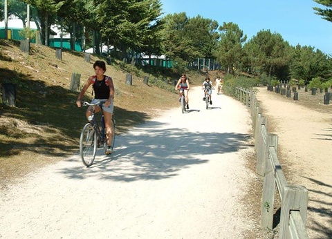 Camping La Parée du Jonc, 3* - 33