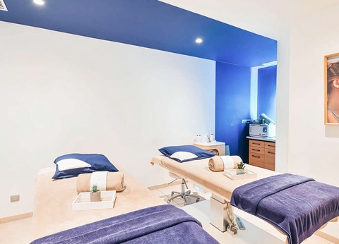 Instant romantique à Avignon, avec bulles et accès au spa - 4* - 12