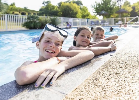 Camping La Cigaline, 3* - 4