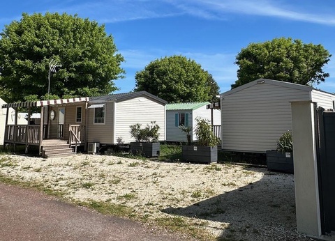 Camping du Petit Pont, 3* - 53