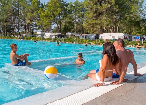 Camping Valkanela, 4* - 10