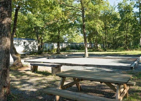 Camping Les Chèvrefeuilles, 4* - 13
