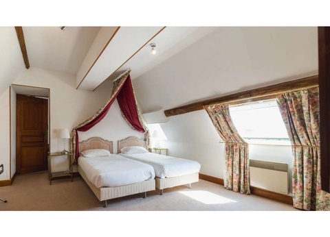 Séjournez au Château de Périgny et explorez le Futuroscope à seulement 20 minutes en voiture - 3* - 18