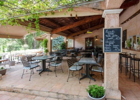 Camping le Domaine de Chanteraine, 3* - 25