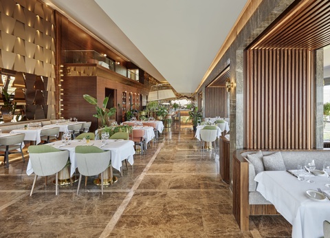 Mövenpick Hotel Istanbul Bosphorus 5* - 14