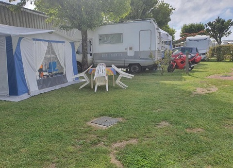 Camping du Petit Pont, 3* - 8