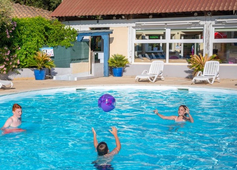 Flower Camping Le Fondespierre 3* - 37