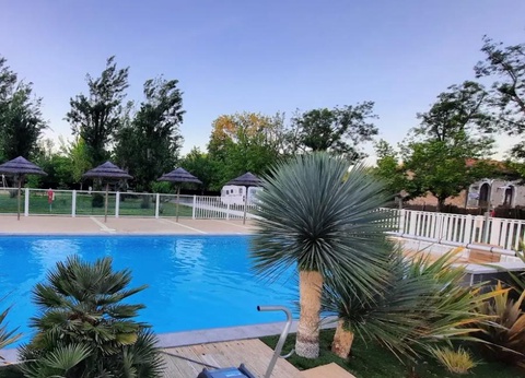 Camping La Cigaline, 3* - 9