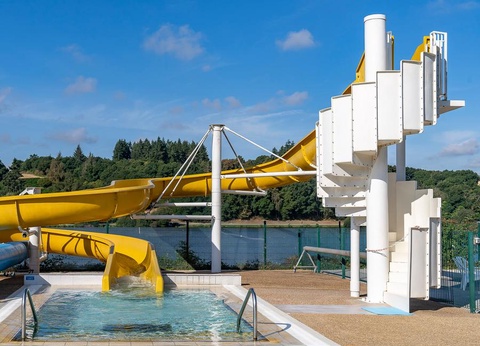 Camping Bocage du Lac, 4* - 53