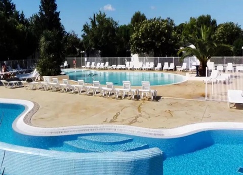 Camping Les Amandiers 4* - 8