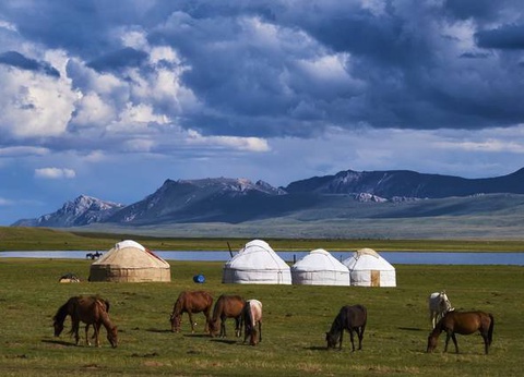 Nomad's Land - Kazakhstan, Kirghizistan - 13