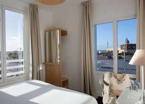 Virée gourmande à Courseulles-sur-Mer avec chambre vue mer - 2* - 33