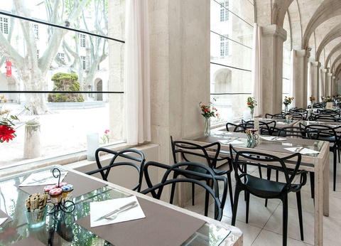 Dégustation de vin et séjour inoubliable au sein d'un Cloître - 4* - 4