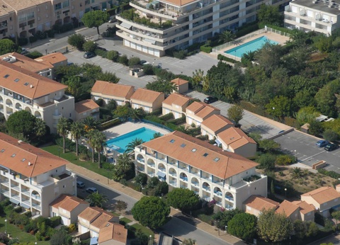 Résidences Lagrange Le domaine d'Azur et Tahiti Park - 9