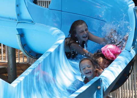 Camping Le Beau Vezé, 4* - 43