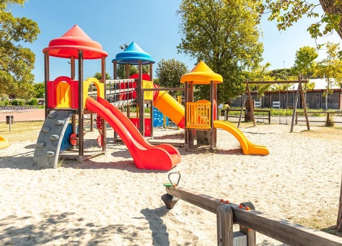 Club Del Sole Spina Family Collection, 4* - 13