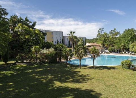 Profitez d'un diner aux saveurs provençales et d'un accès au spa (2 nuits) - 3* - 6