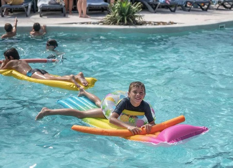 Flower Camping les Aubepines, 4* - 9