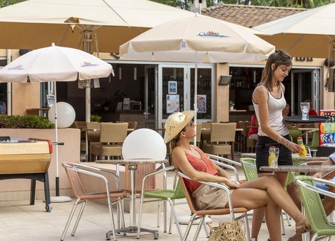 Camping Abri de Camargue, 4* - 28