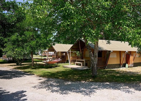 Camping le Lac Bleu - Ciela Village, 3* - 48