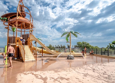 Camping De Saint Aygulf Plage, 4* - 7