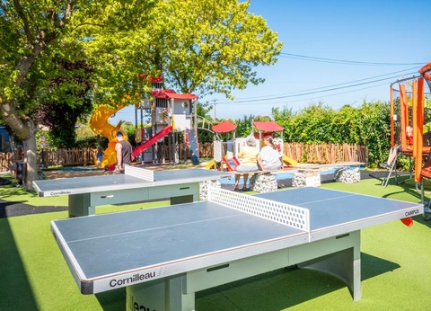 Camping Le Nid d'Eté, 4* - 210