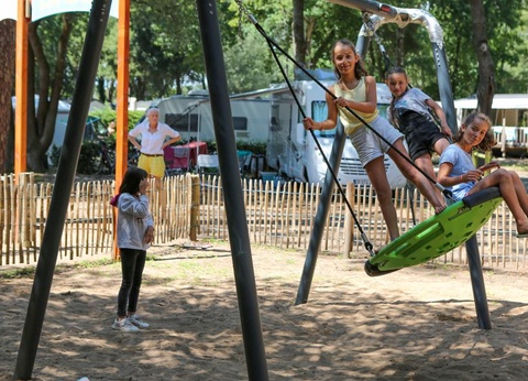 Camping Paradis - Les Rochelets, 4* - 10