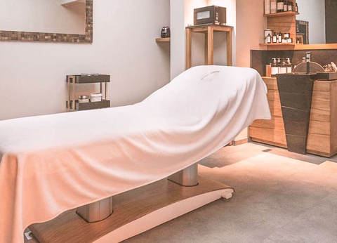 Escapade 4* près d'Avignon dans un batîment du XVIIIème - 4* - 18