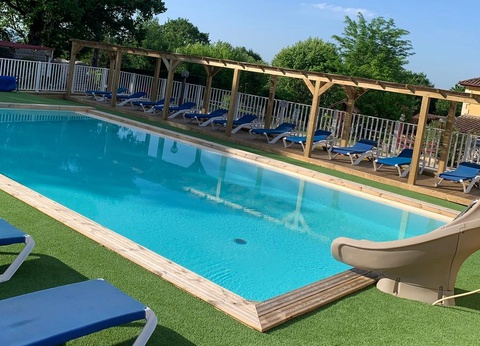 Camping Ushuaïa Villages Le Poutiroux, 4* - 28