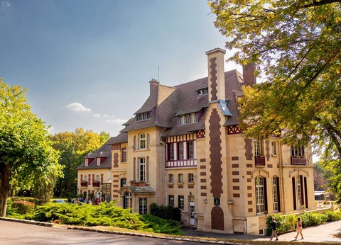 Séjournez au coeur de la forêt de Chantilly dans un château 4* - 4* - 4