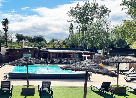 Camping Le Val de Cesse, 4* - 59