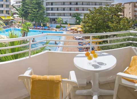 GHT Oasis Tossa - Séjour en famille en pension complète à Tossa de Mar avec spa et bouteille de cava - 4* - 4