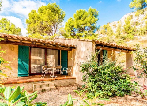 Week-end en famille avec dîners dans un domaine de charme à Salon-de-Provence (jusqu'à 4 personnes) - 3* - 2