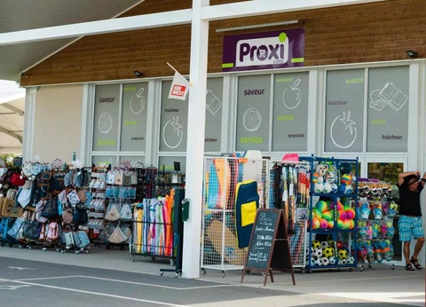 camping Les Charmettes - Funpass non inclus, 4* - 12