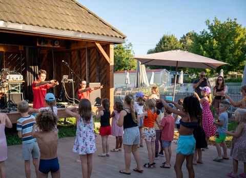 Camping Les Bords de Loue, 3* - 105