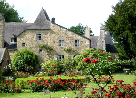 Week-end dans un manoir de charme du XVIème siècle près de Concarneau - 3* - 4
