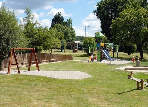 Camping Les Gorges Du Chambon - Ciela Village, 4* - 11