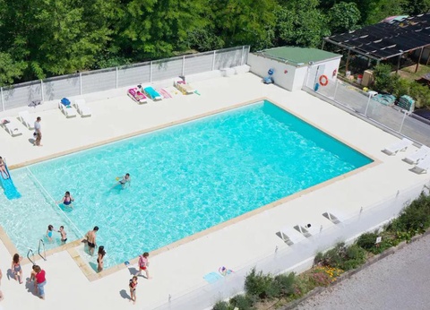 Flower Camping Le Plan d'eau 3* - 4