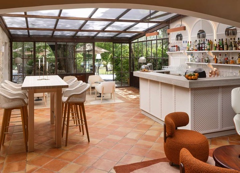 Profitez d'une soirée spéciale Nouvel An avec dîner proche de Cannes - 4* - 6