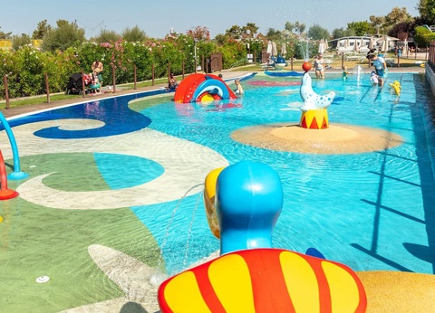 Club Del Sole Spina Family Collection, 4* - 5